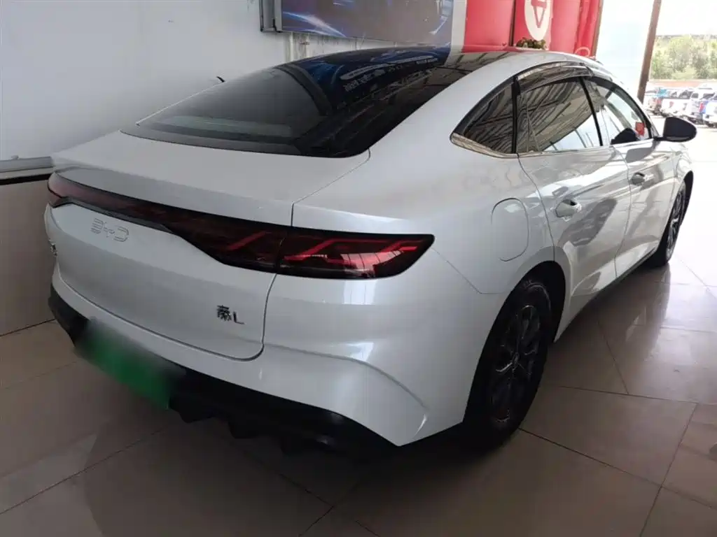BYD Qin L — фото 7