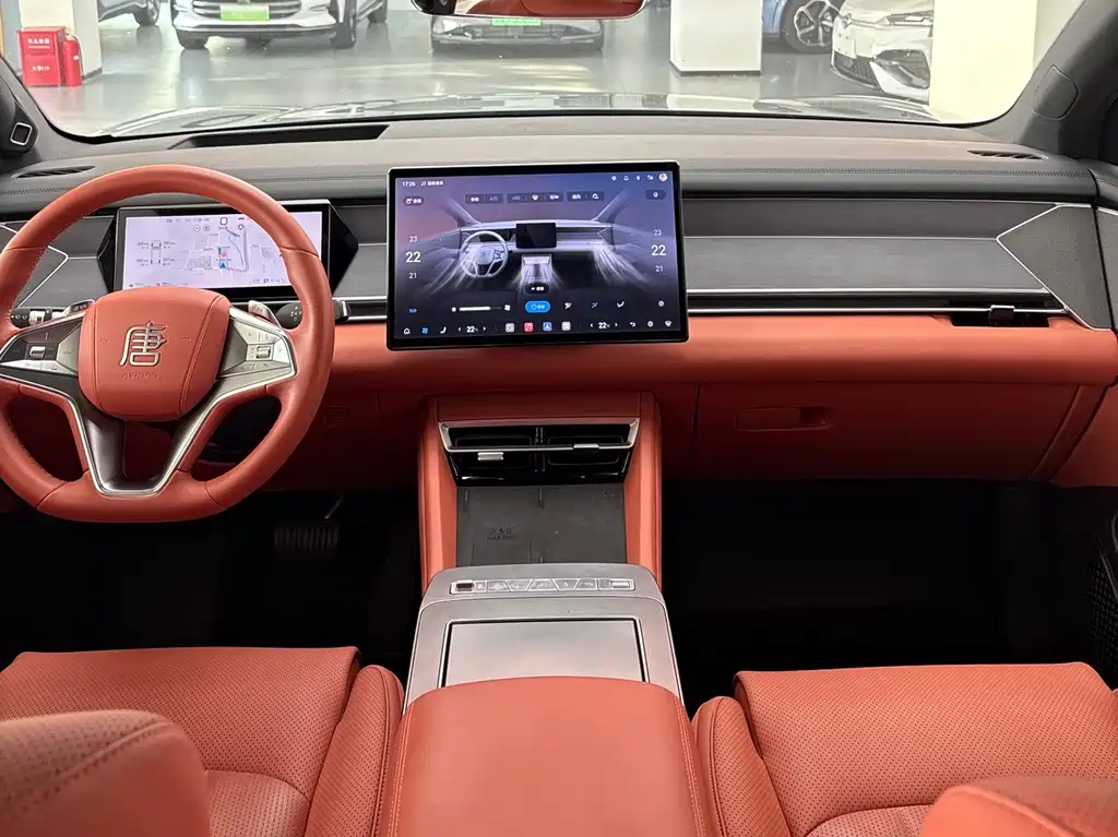 BYD Tang L — фото 10