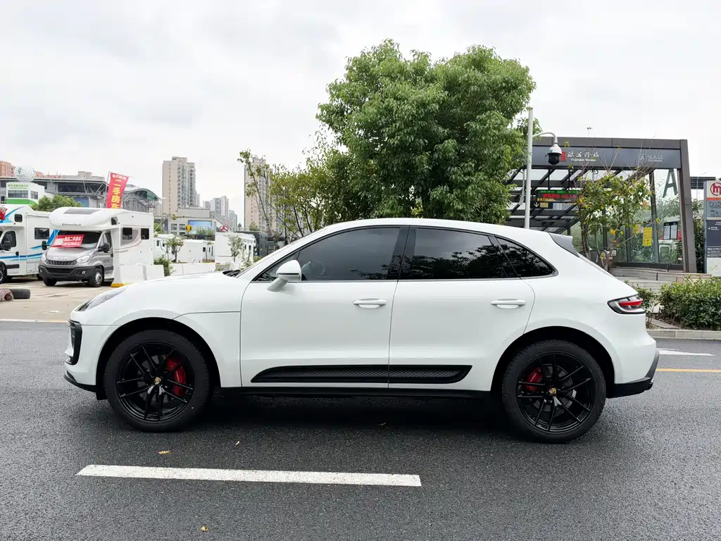 Porsche Macan — фото 10