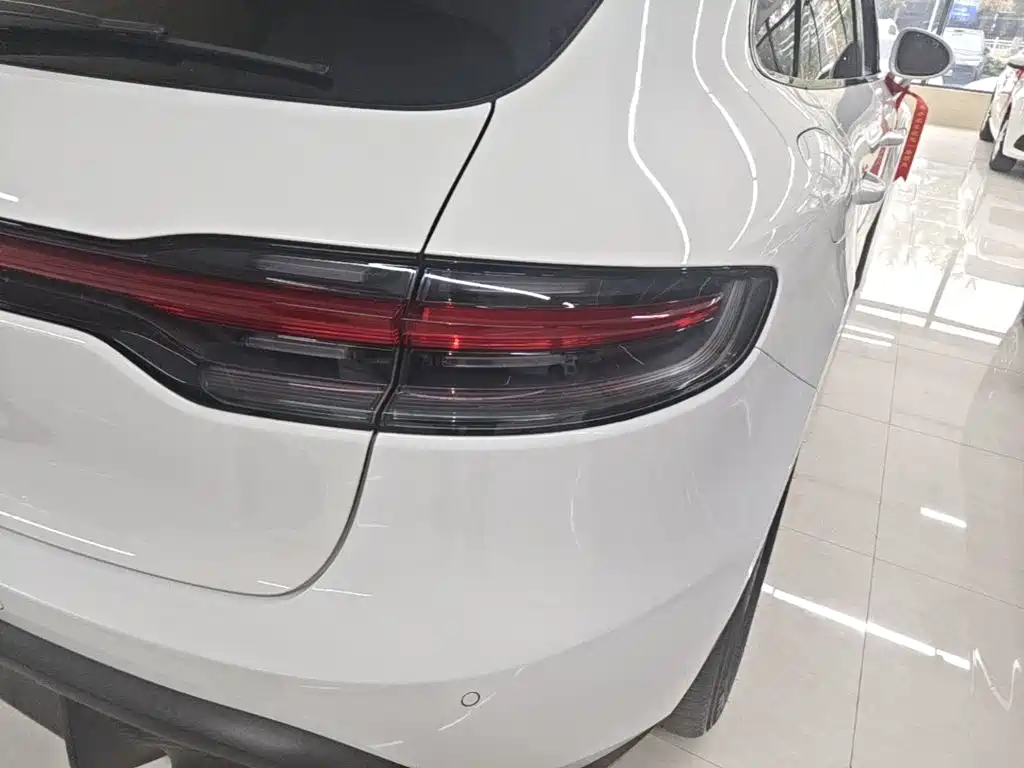 Porsche Macan — фото 7