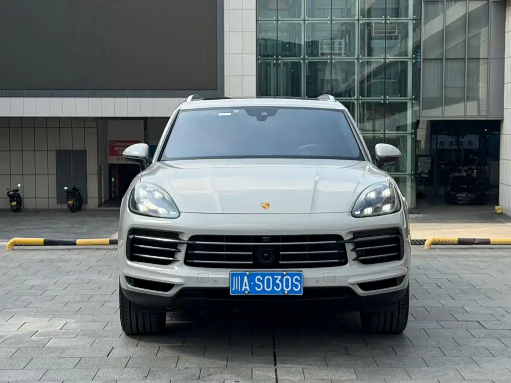 Porsche Cayenne — фото 3