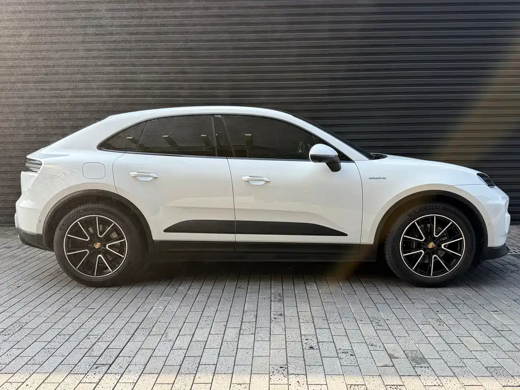 Porsche Macan EV — фото 8