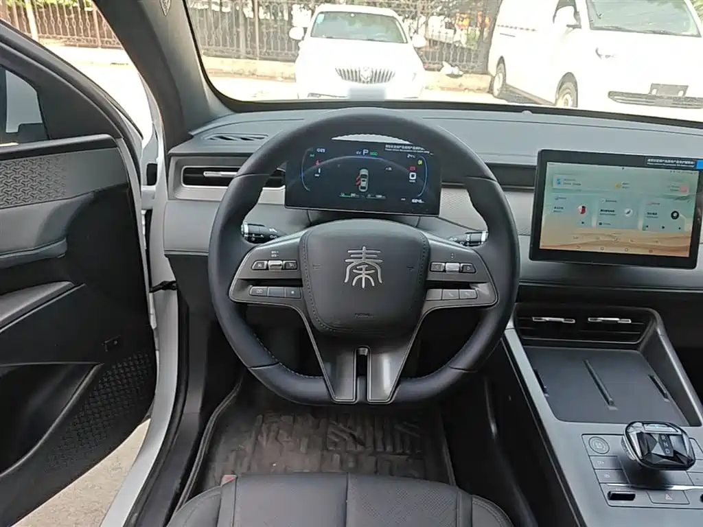 BYD Qin PLUS — фото 11