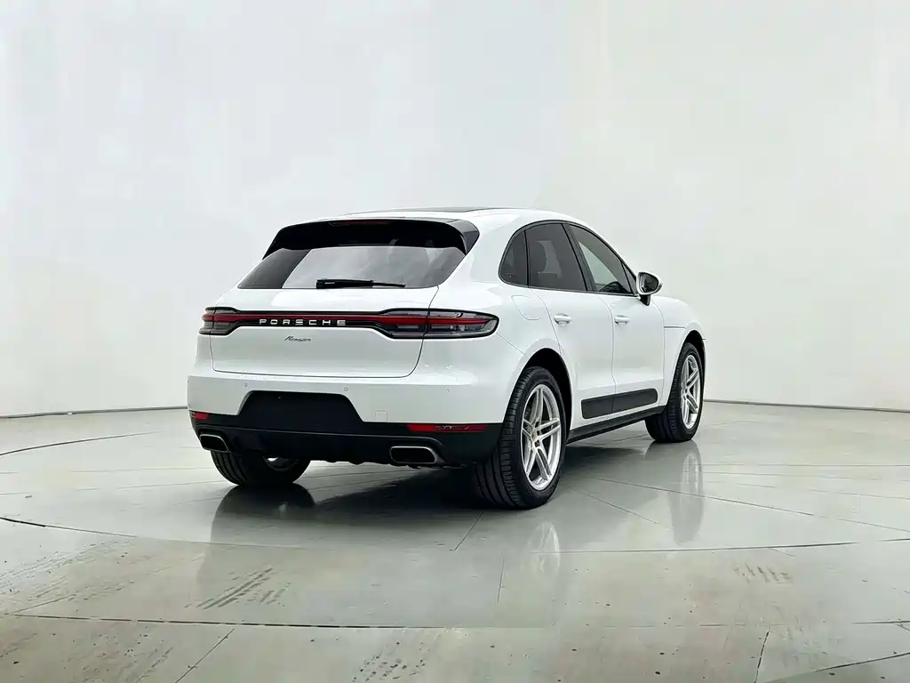Porsche Macan — фото 8