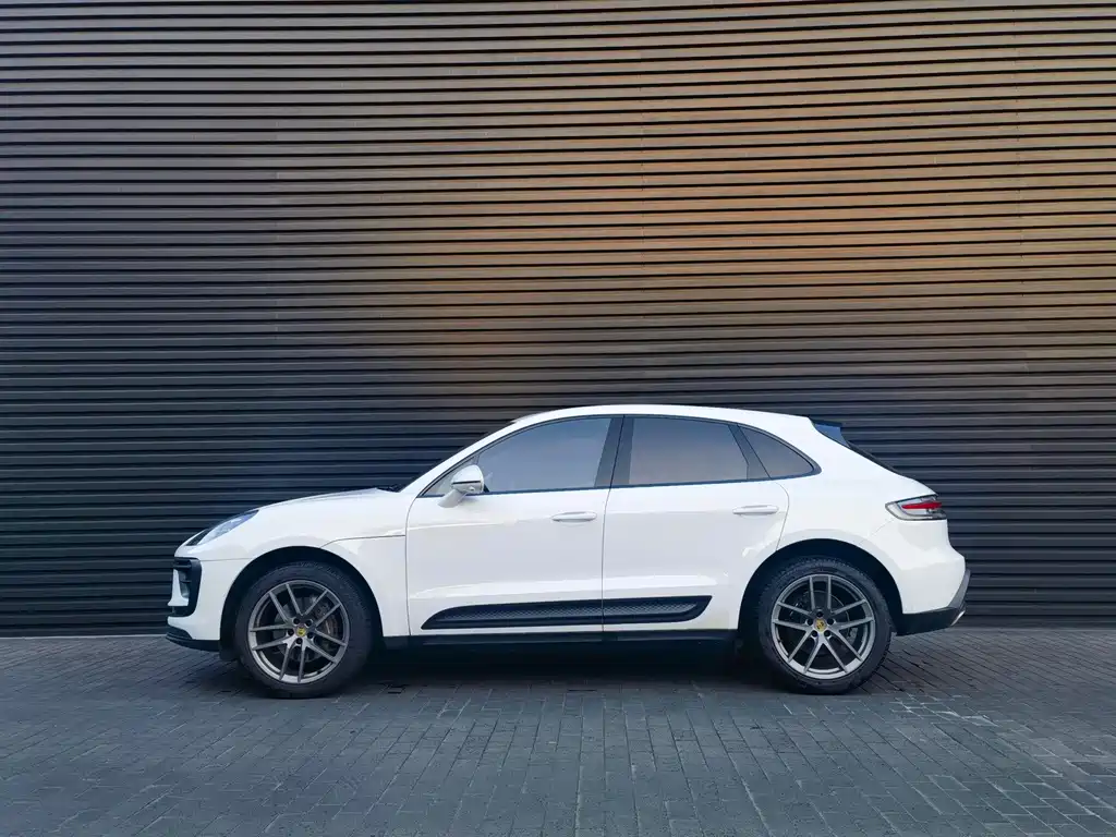 Porsche Macan — фото 7