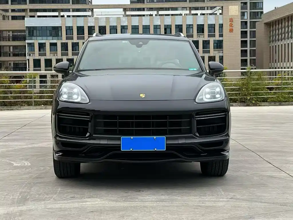 Porsche Cayenne — фото 2