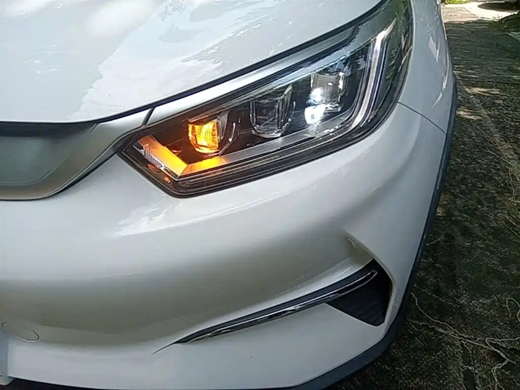 BYD Yuan Pro — фото 23