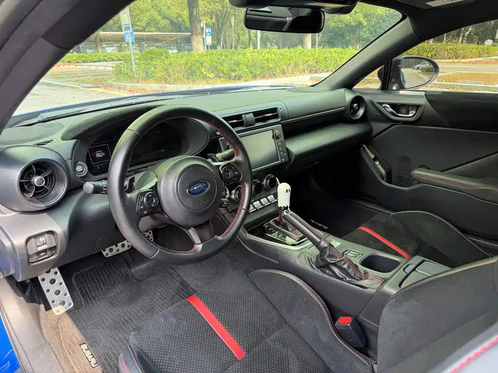 Subaru BRZ — фото 4
