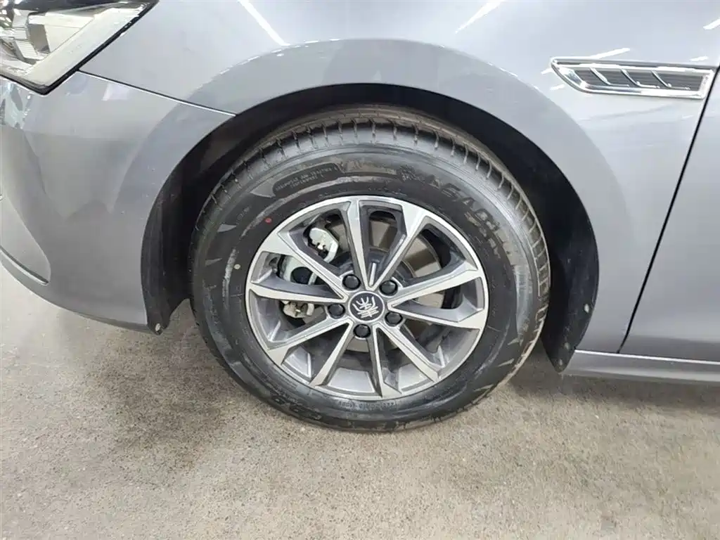 BYD Qin PLUS — фото 23