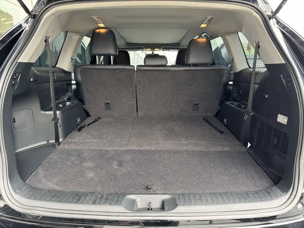 Toyota Highlander — фото 10