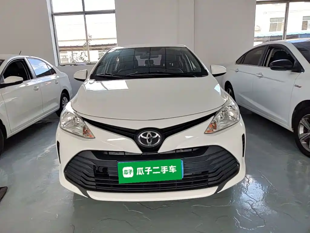 Toyota Vios — фото 2