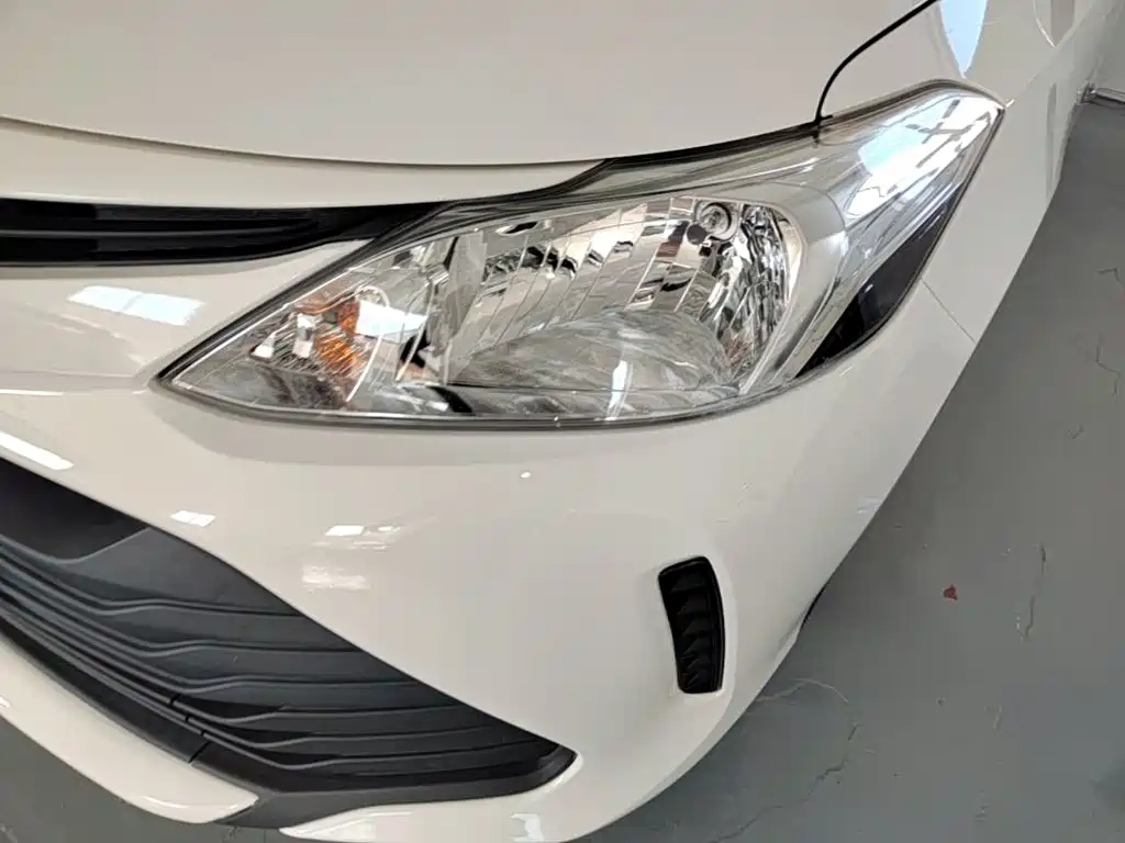 Toyota Vios — фото 23