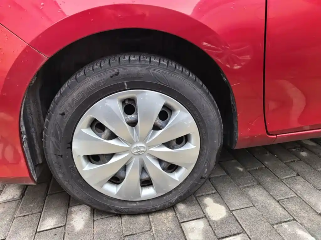 Toyota Yaris L — фото 22