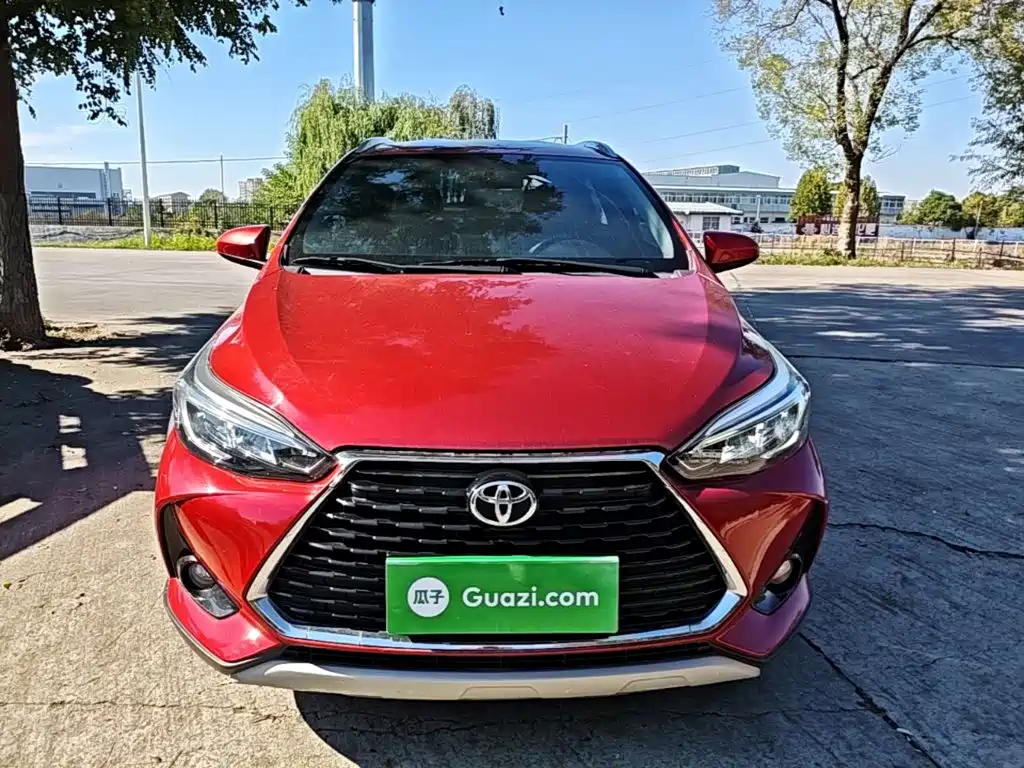 Toyota Yaris L — фото 2