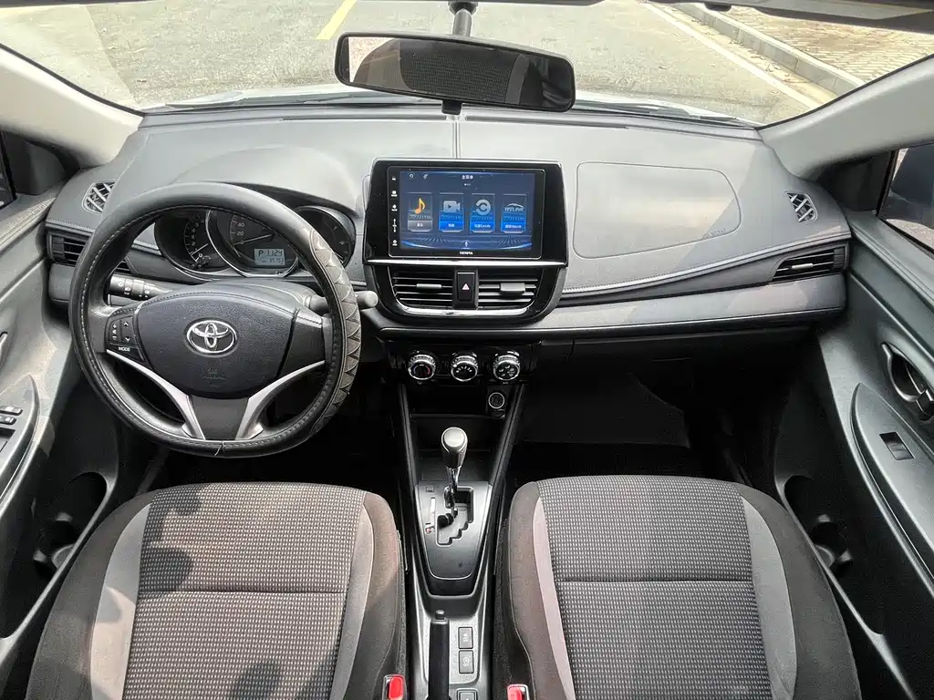 Toyota Vios — фото 10