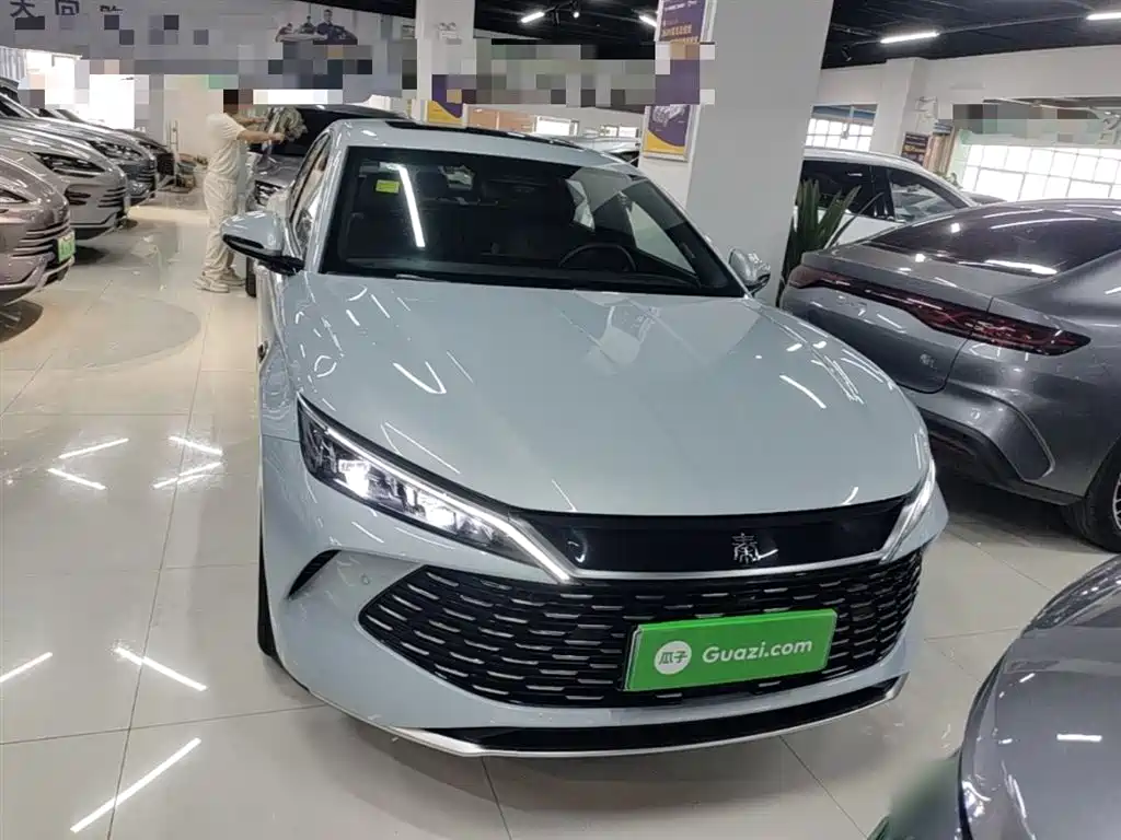 BYD Qin L — фото 3