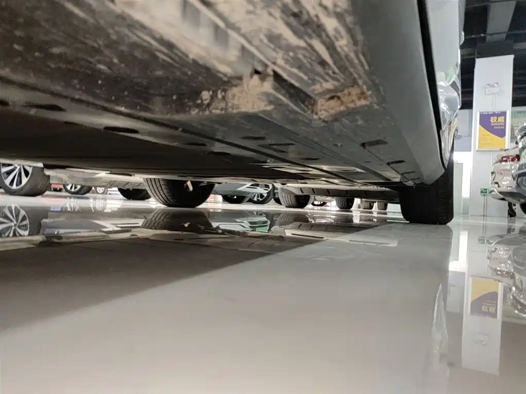 BYD Qin L — фото 22