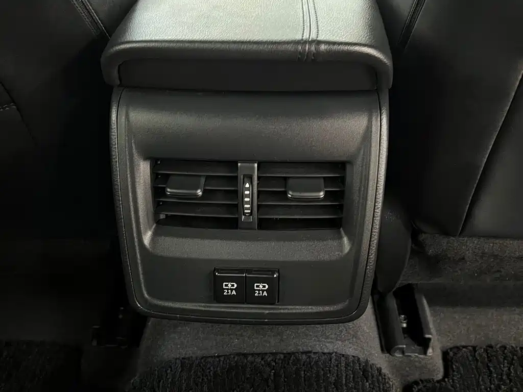 Toyota Avalon — фото 11
