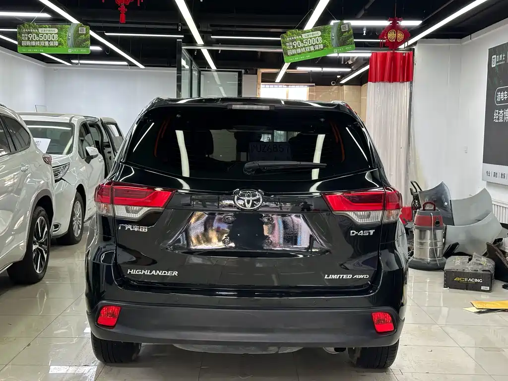 Toyota Highlander — фото 20