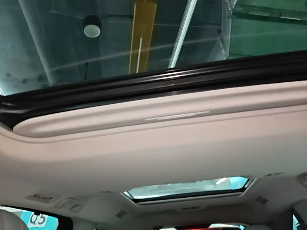 Toyota Granvia — фото 17