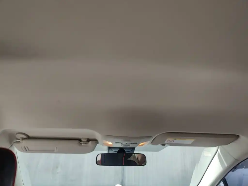 Toyota Corolla — фото 19