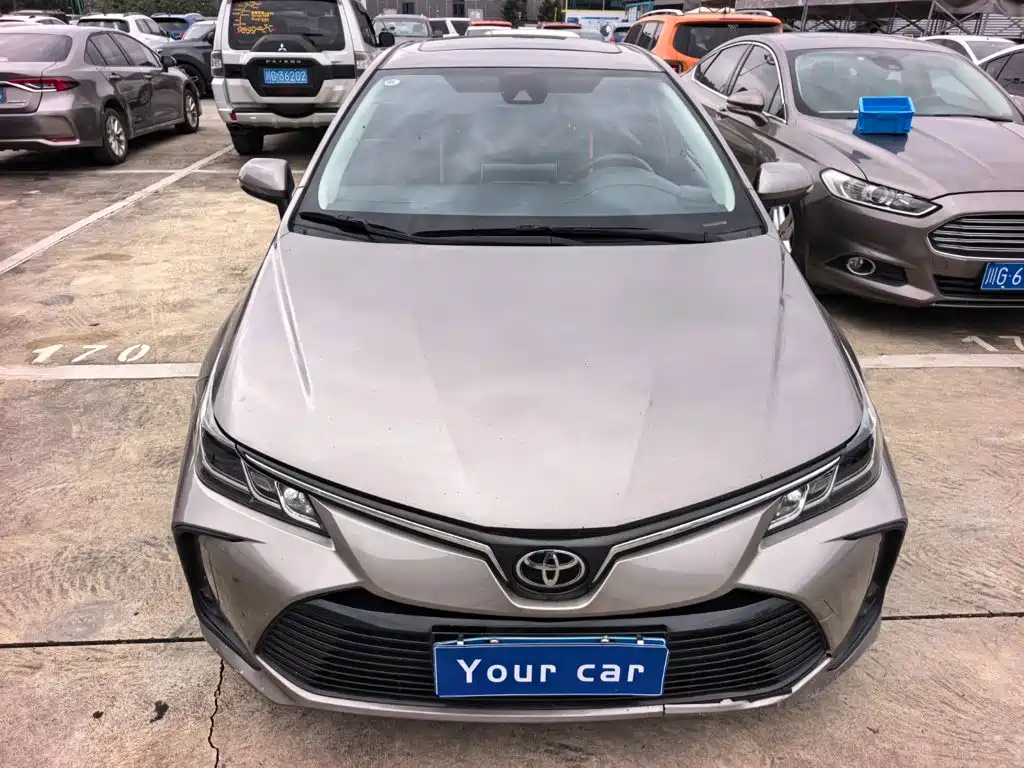 Toyota Corolla — фото 2