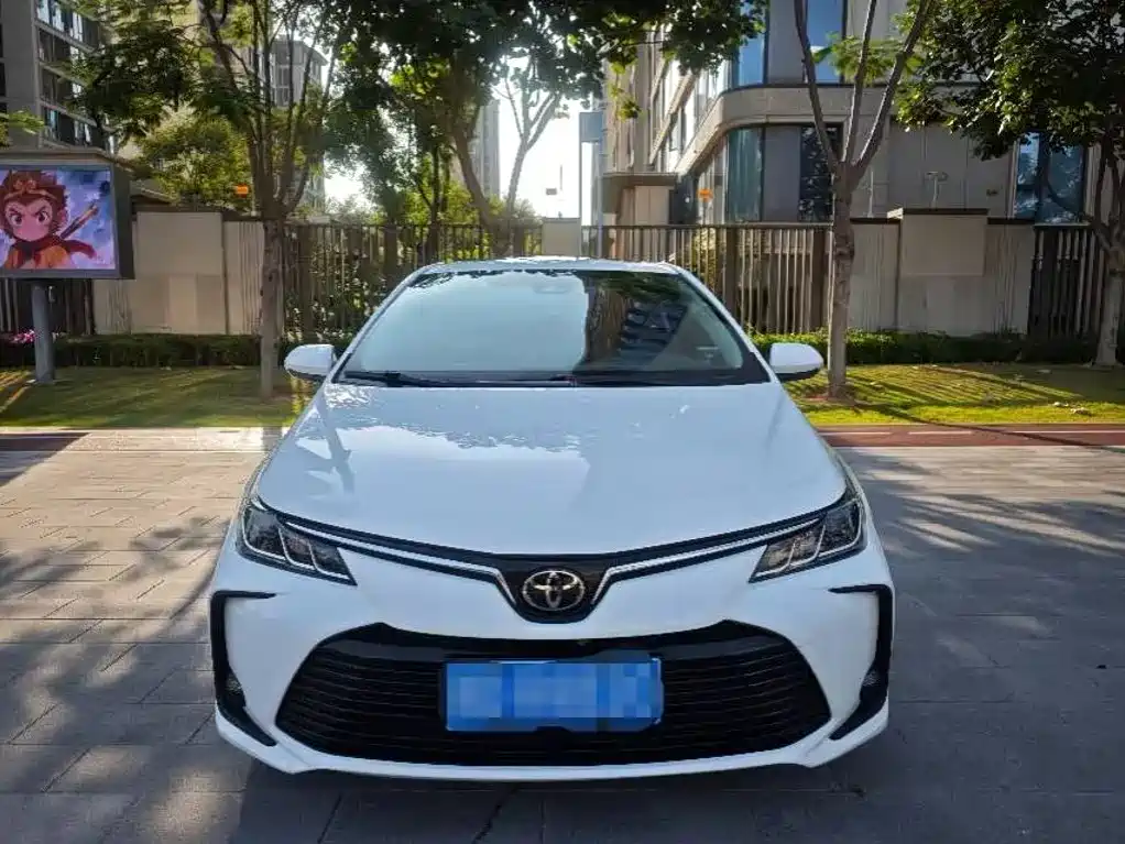 Toyota Corolla — фото 2