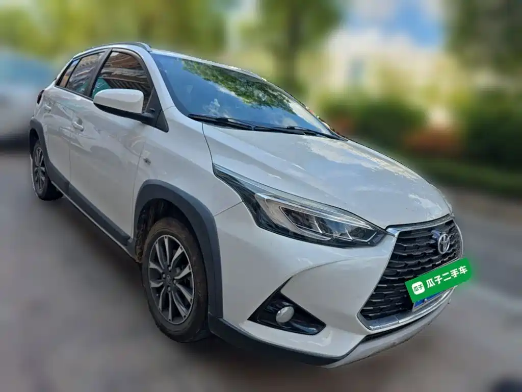 Toyota Yaris L — фото 23