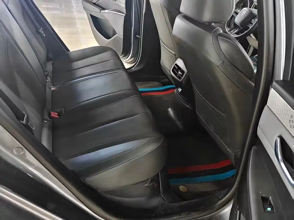 BYD Qin PLUS — фото 11
