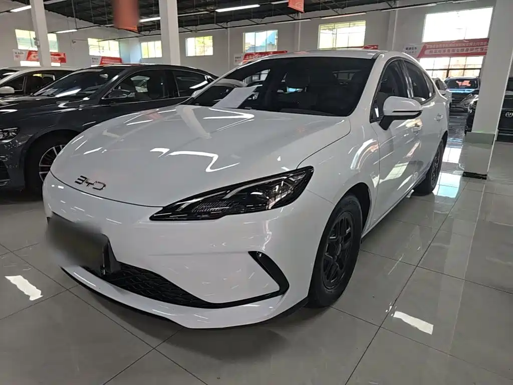 BYD Seal 05 DM-i — фото 2