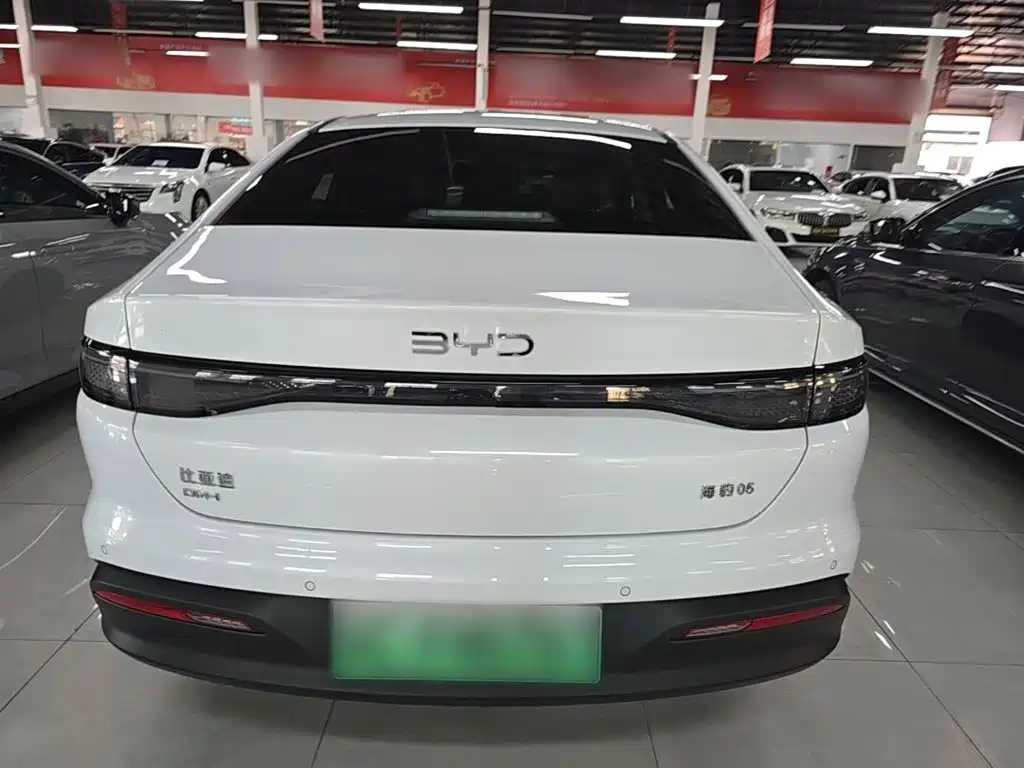 BYD Seal 05 DM-i — фото 6