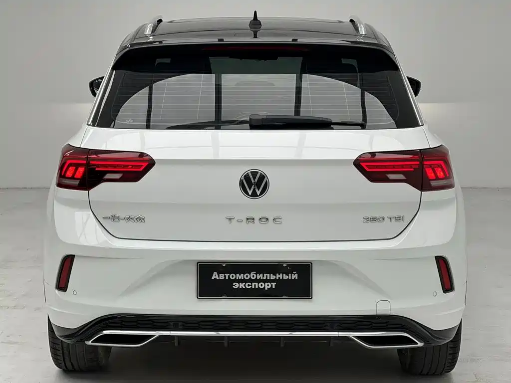 Volkswagen T-Roc — фото 17