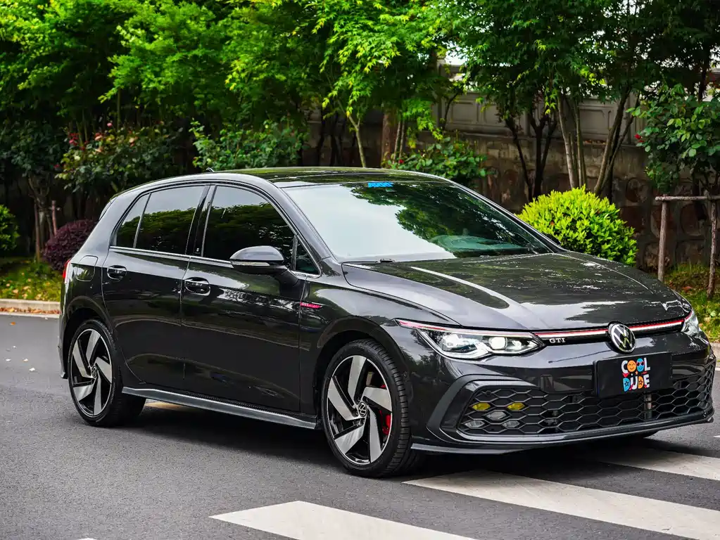 Volkswagen Golf GTI — фото 4