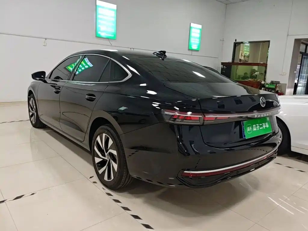 Volkswagen Passat — фото 4