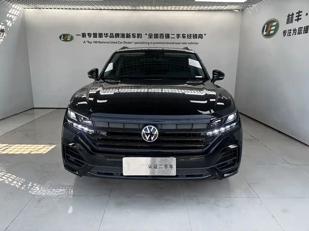 Volkswagen Touareg — фото 3