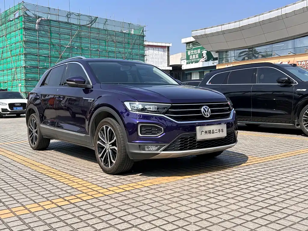 Volkswagen T-Roc — фото 3