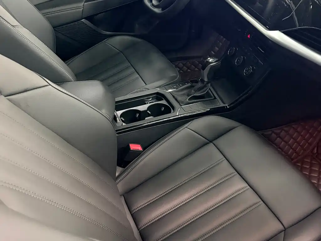 Volkswagen Passat — фото 5
