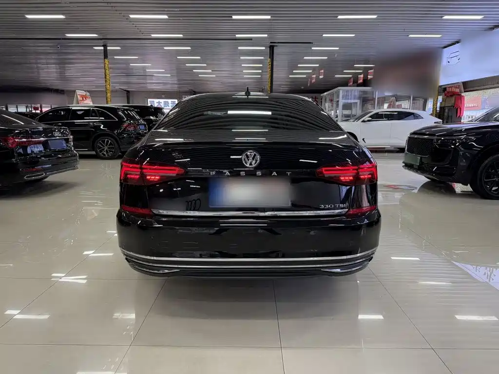 Volkswagen Passat — фото 4