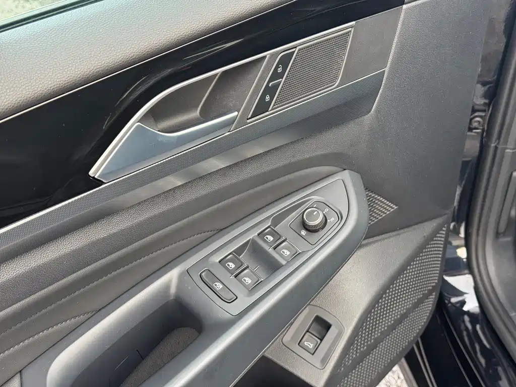 Volkswagen Passat — фото 5