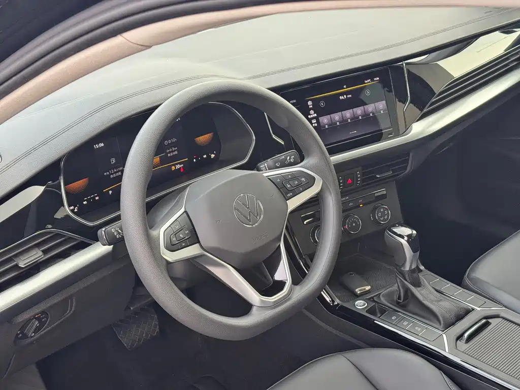 Volkswagen Passat — фото 6
