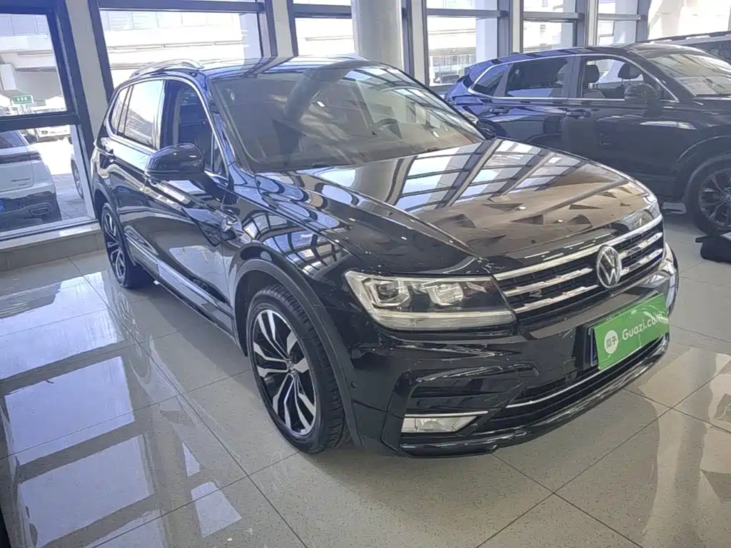 Volkswagen Tiguan L — фото 3