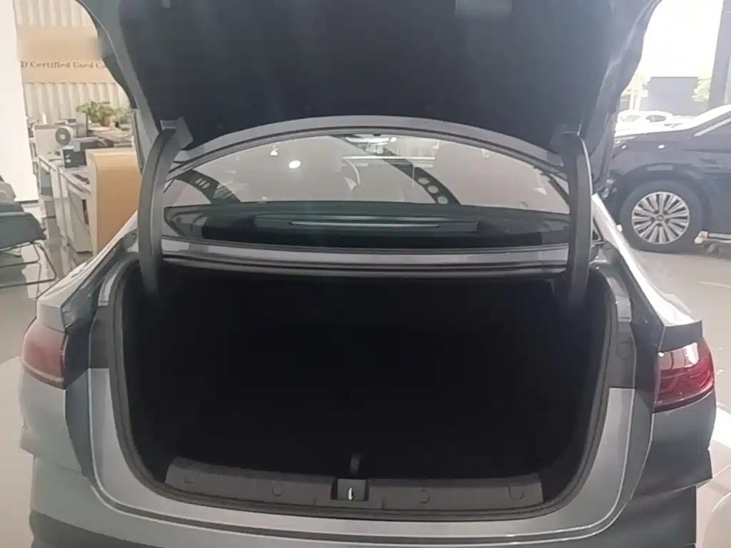 BYD Qin L — фото 15