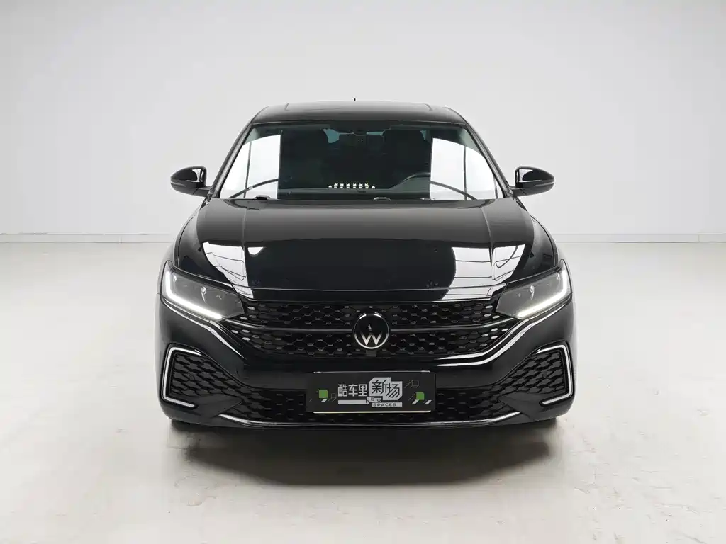 Volkswagen Passat — фото 2