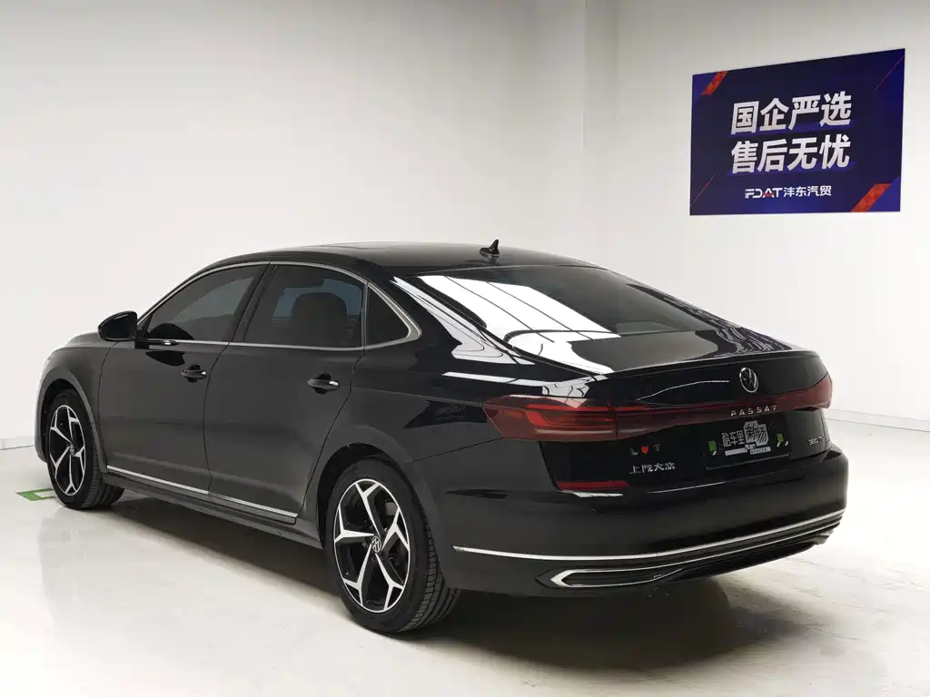 Volkswagen Passat — фото 6