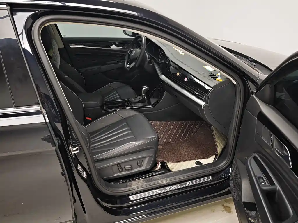 Volkswagen Passat — фото 10