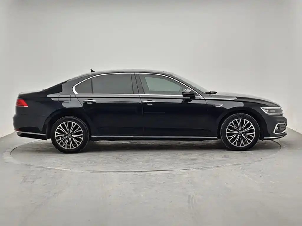 Volkswagen Phideon — фото 3