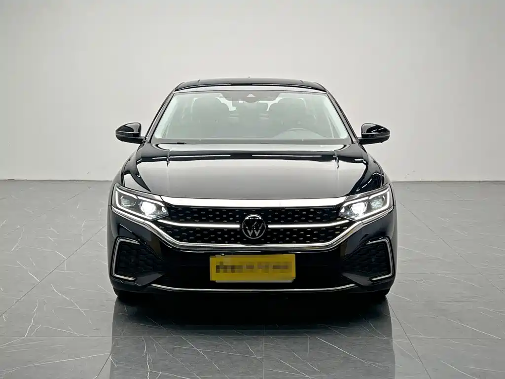 Volkswagen Passat — фото 2