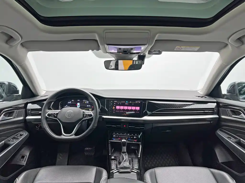 Volkswagen Passat — фото 24