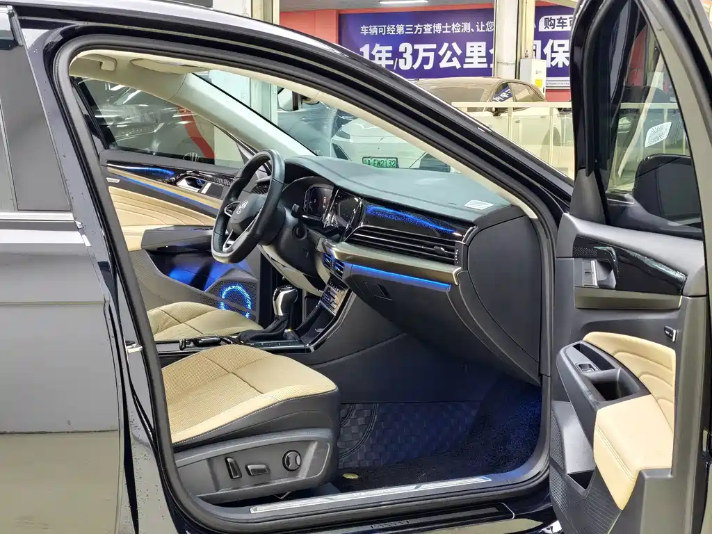 Volkswagen Passat — фото 9