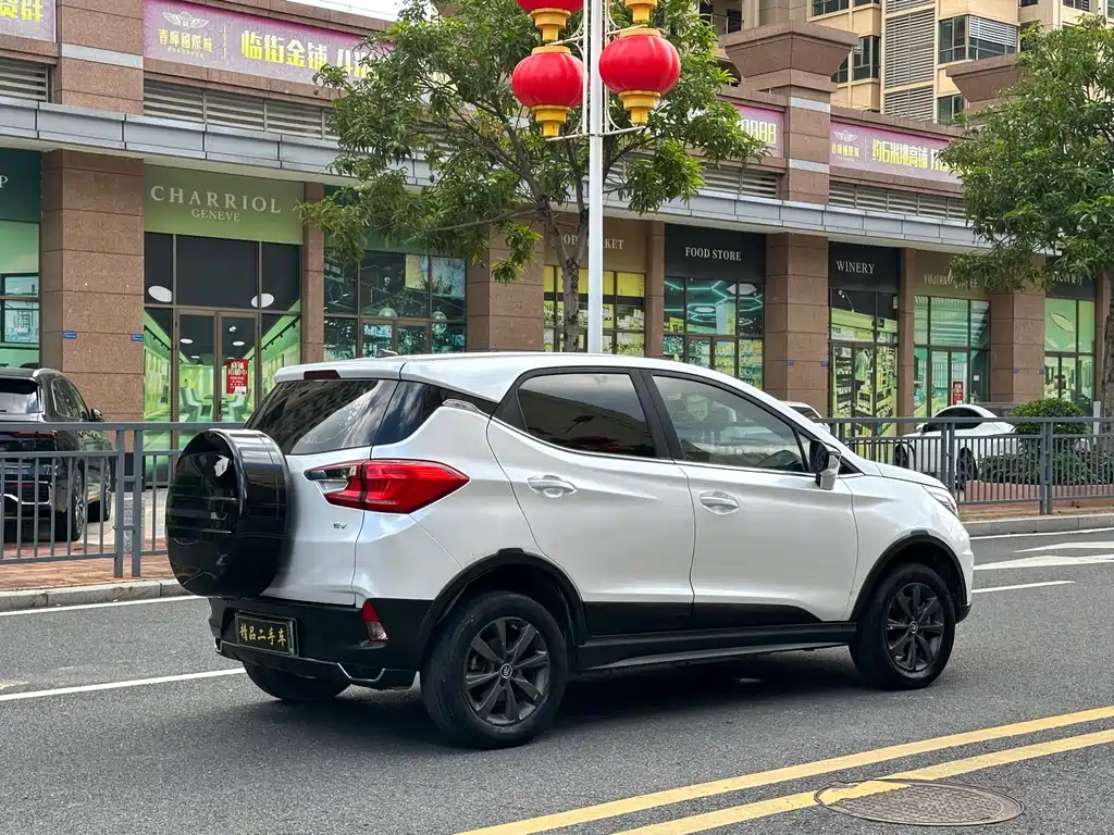 BYD Yuan EV — фото 5
